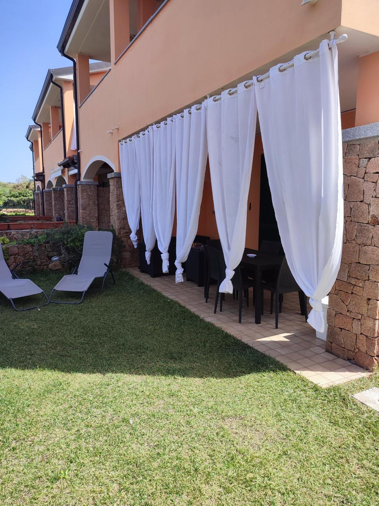 La Casa Sulle Dune Badesi Exterior photo